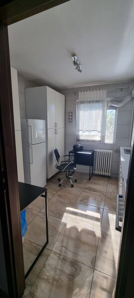 Policlinica Titan, metrou,