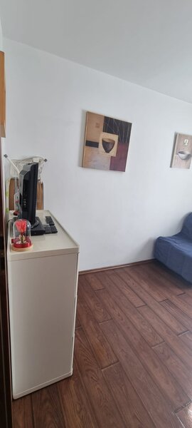 Policlinica Titan, metrou,