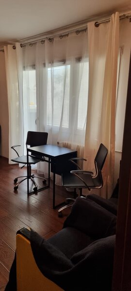 Policlinica Titan, metrou,