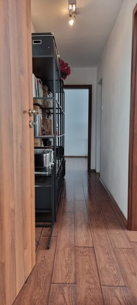 Policlinica Titan, metrou,